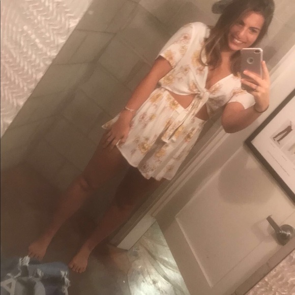 Romper - Picture 1 of 3